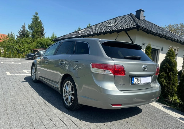 Toyota Avensis cena 28700 przebieg: 197420, rok produkcji 2011 z Bydgoszcz małe 497